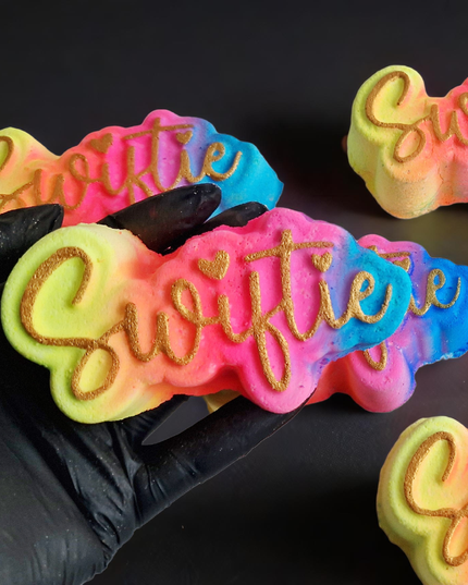 Fizz Bomb Cosmetics - Swiftie Bath Bomb