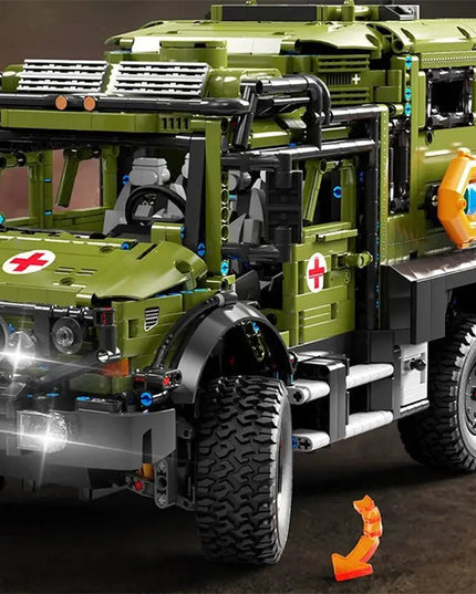 Armoured Military Ambulance 3849pcs-3