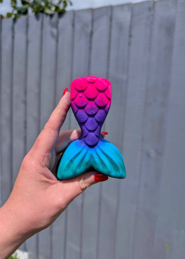 Fizz Bomb Cosmetics - Mermaid Tail Bath Bomb
